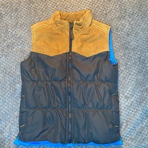 OshKosh B’Gosh Vest 5T boys